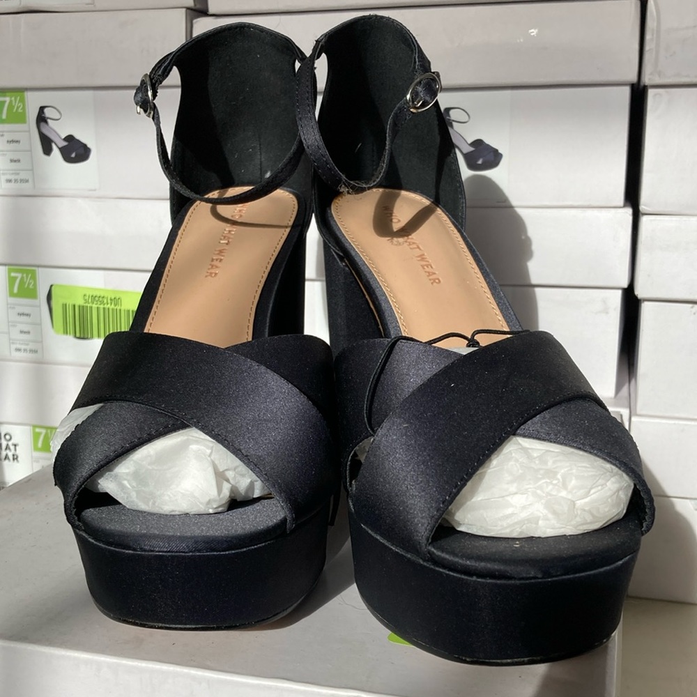 WHO WHAT WEAR Black Platform Heels. Various sizes available :)